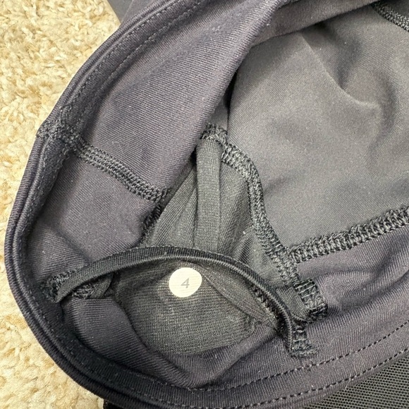 Lululemon Breathe Easy Leggings size 4 - Picture 9 of 10